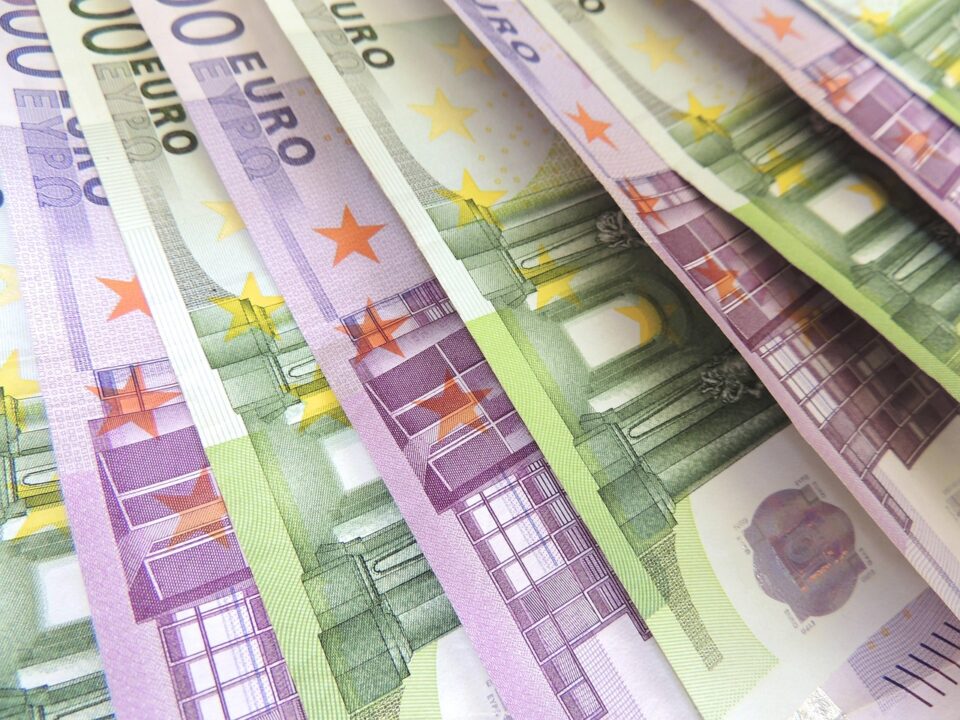 Стоки на изплащане с лошо ЦКР – магазини